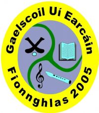 Gaelscoil Uí Earcáin, Fionnghlas Logo